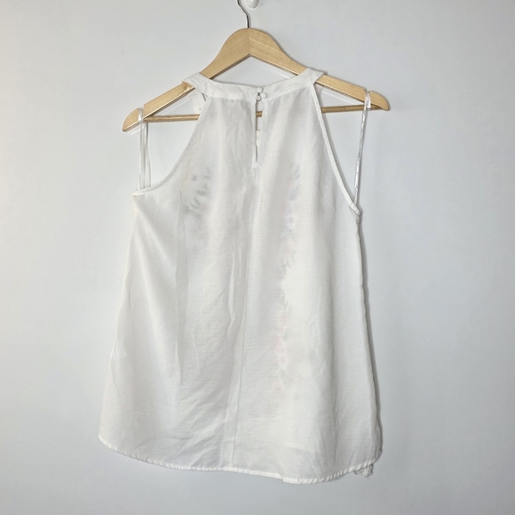 Savannah Jane white and colorful floral halter tank top in Excellent condition - Picture 2 of 7